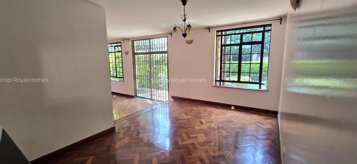 4 Bed Townhouse with En Suite at Off James Gichuru - 15