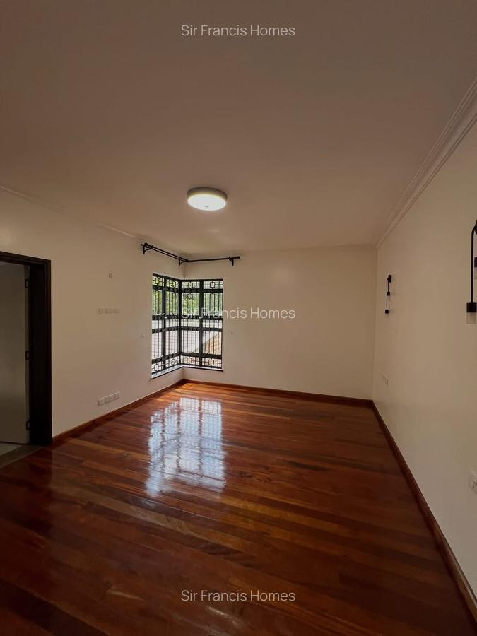 4 Bed Townhouse with En Suite at Karen - 10