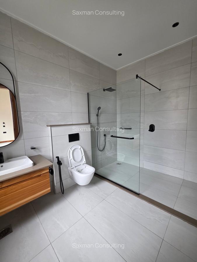 4 Bed Apartment with En Suite in Loresho - 20