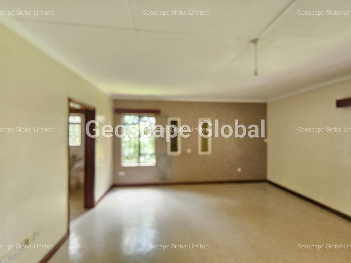 5 Bed House with En Suite in Kitisuru - 4