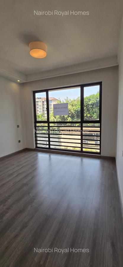 2 Bed Apartment with En Suite at Riverside - 8