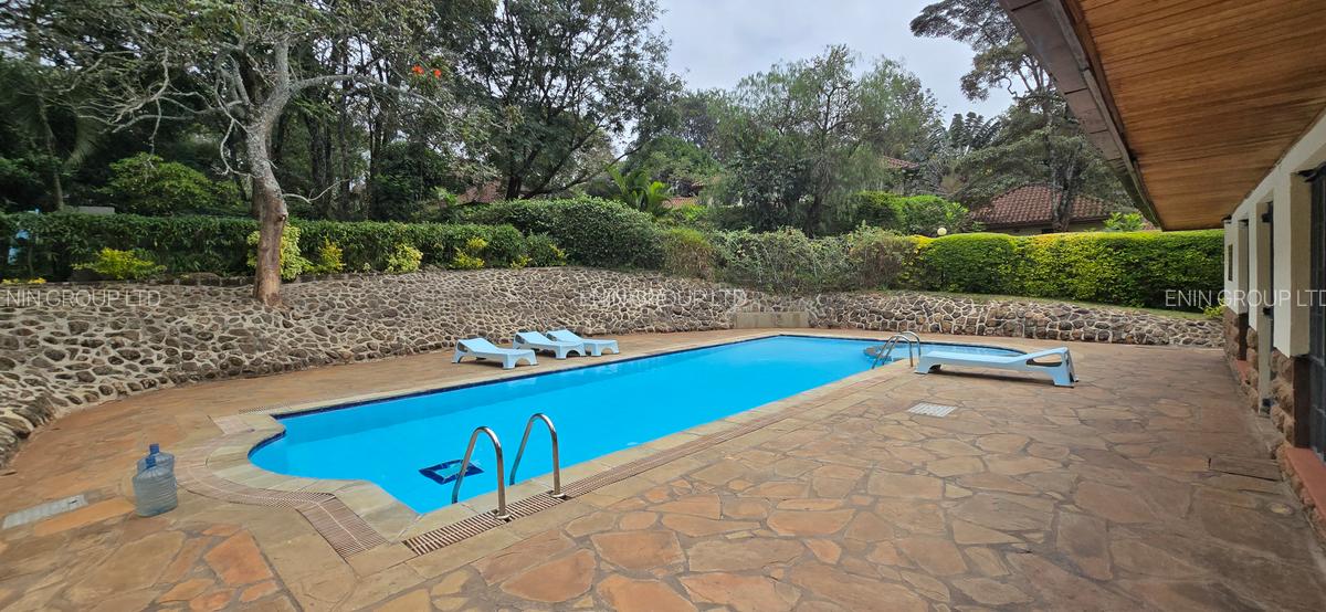 5 Bed Townhouse with En Suite at Lone Tree - 19