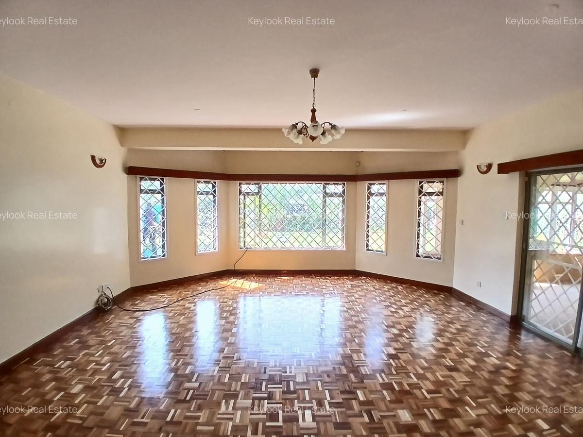 4 Bed Townhouse with En Suite at Lavington Green - 5