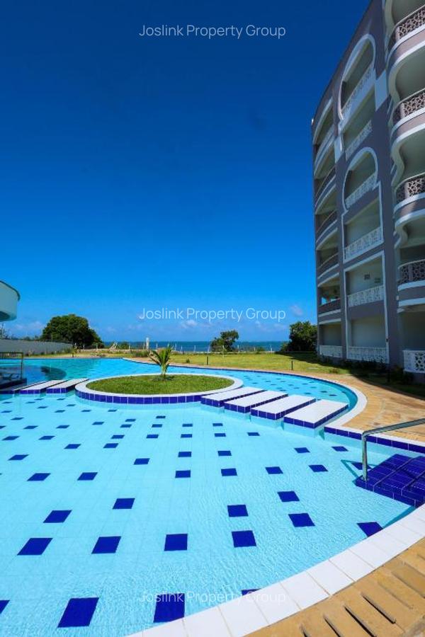2 Bed Apartment with En Suite in Nyali Area - 5