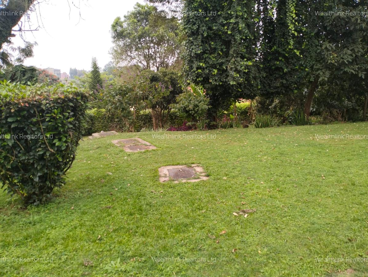 5 Bed Townhouse with En Suite at Rosslyn Redhill - 7