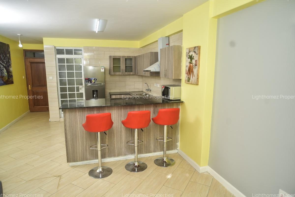 2 Bed Apartment with En Suite in Mountain View - 3