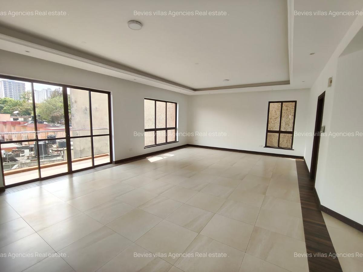 3 Bed Apartment with En Suite at Parklands - 1