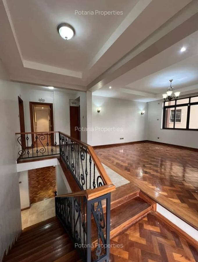 4 Bed Apartment with En Suite in Riverside - 3