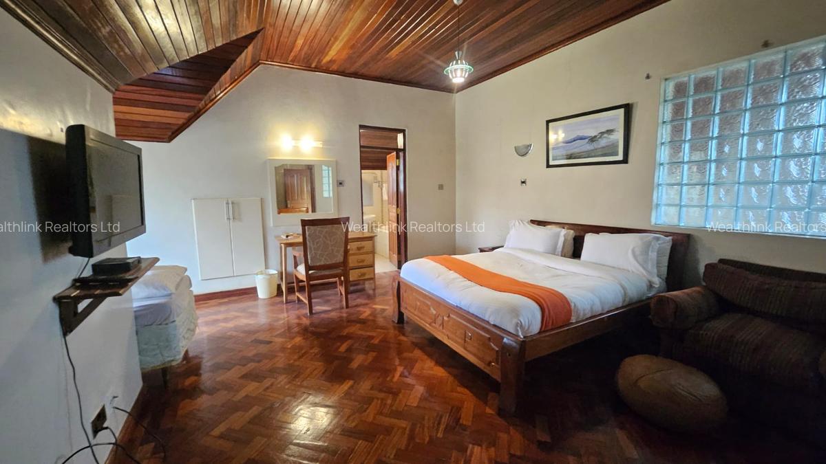 5 Bed House with En Suite at Gigiri - 13