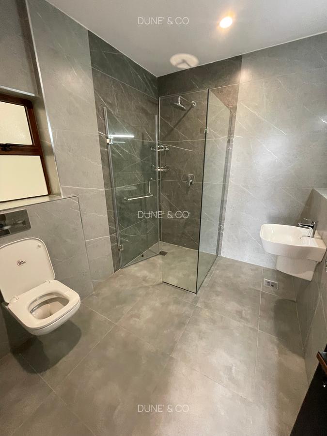 Serviced 3 Bed Apartment with En Suite in Kileleshwa - 15