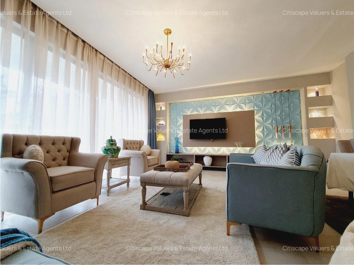 3 Bed Apartment with Swimming Pool in Riverside - 15