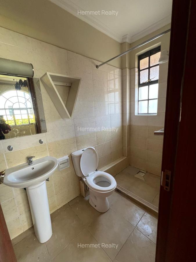 4 Bed Townhouse with En Suite in Loresho - 18