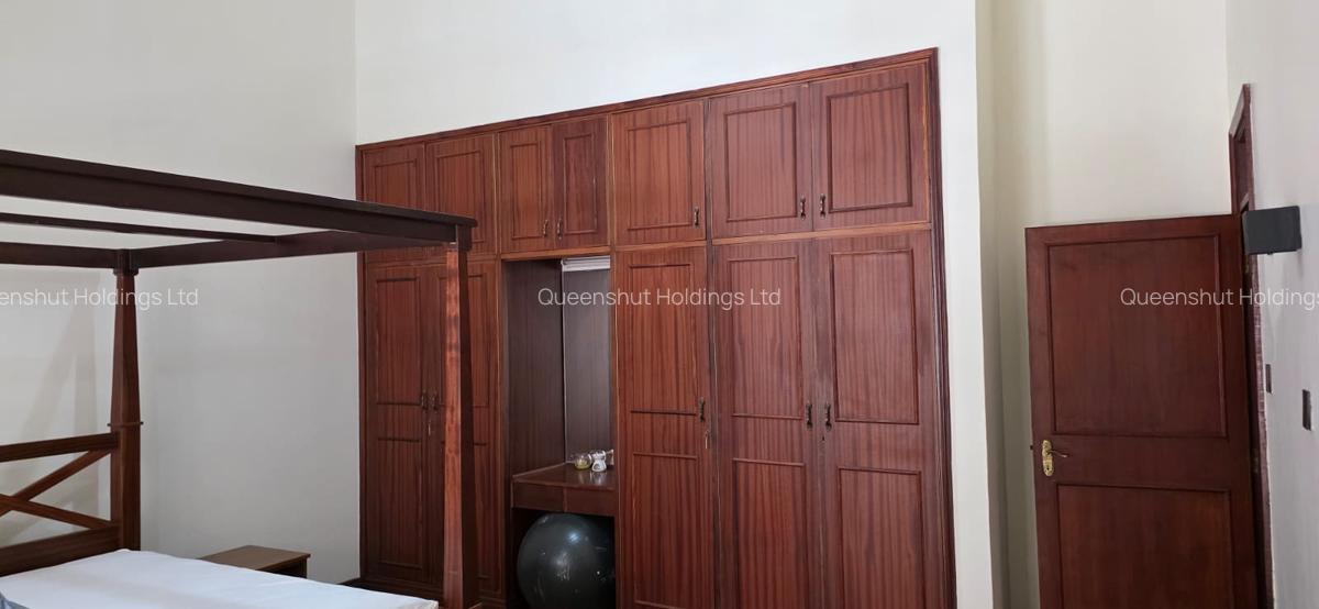 5 Bed Townhouse with En Suite in Westlands Area - 9