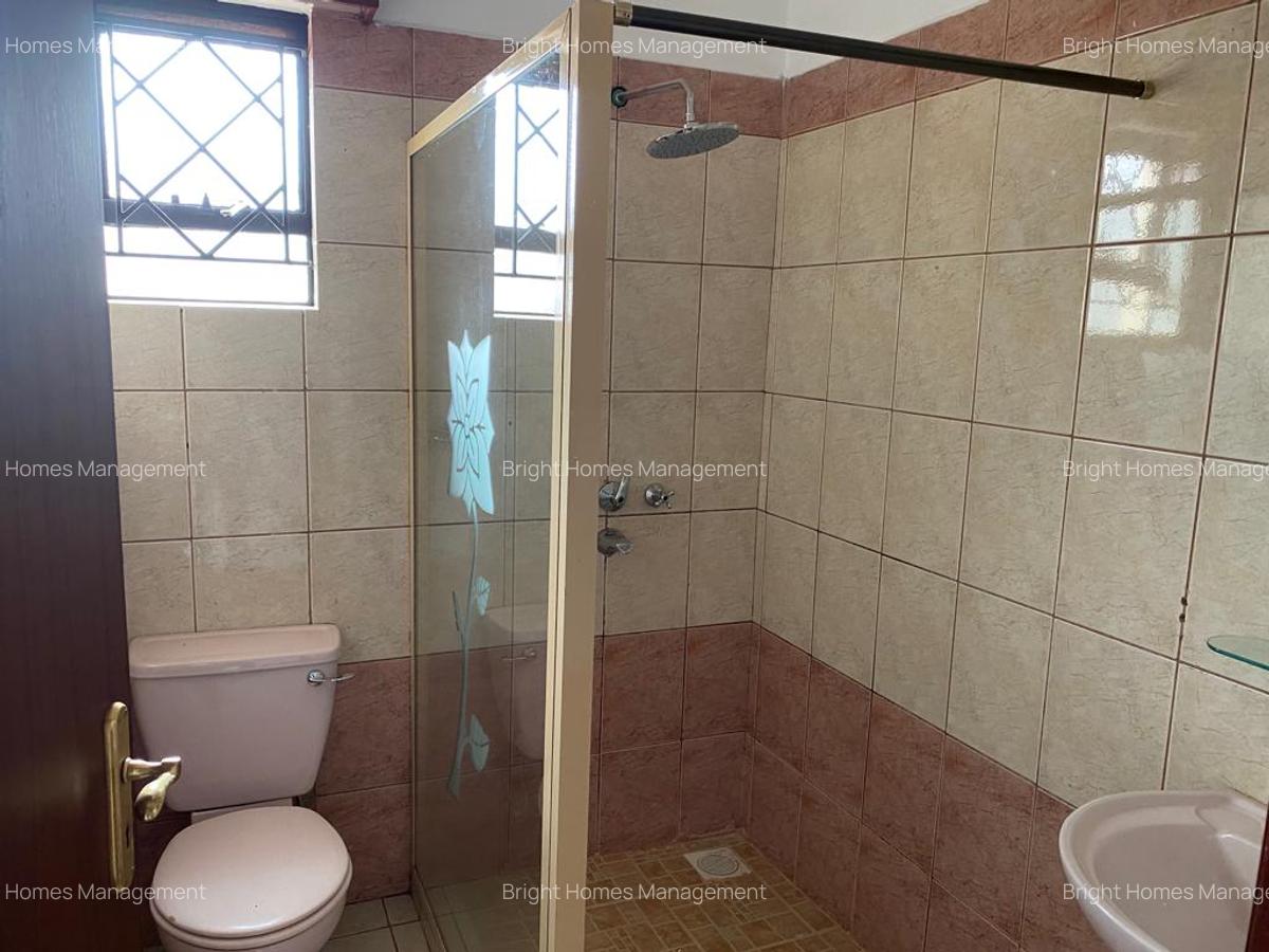 4 Bed Townhouse with En Suite in Lavington - 9