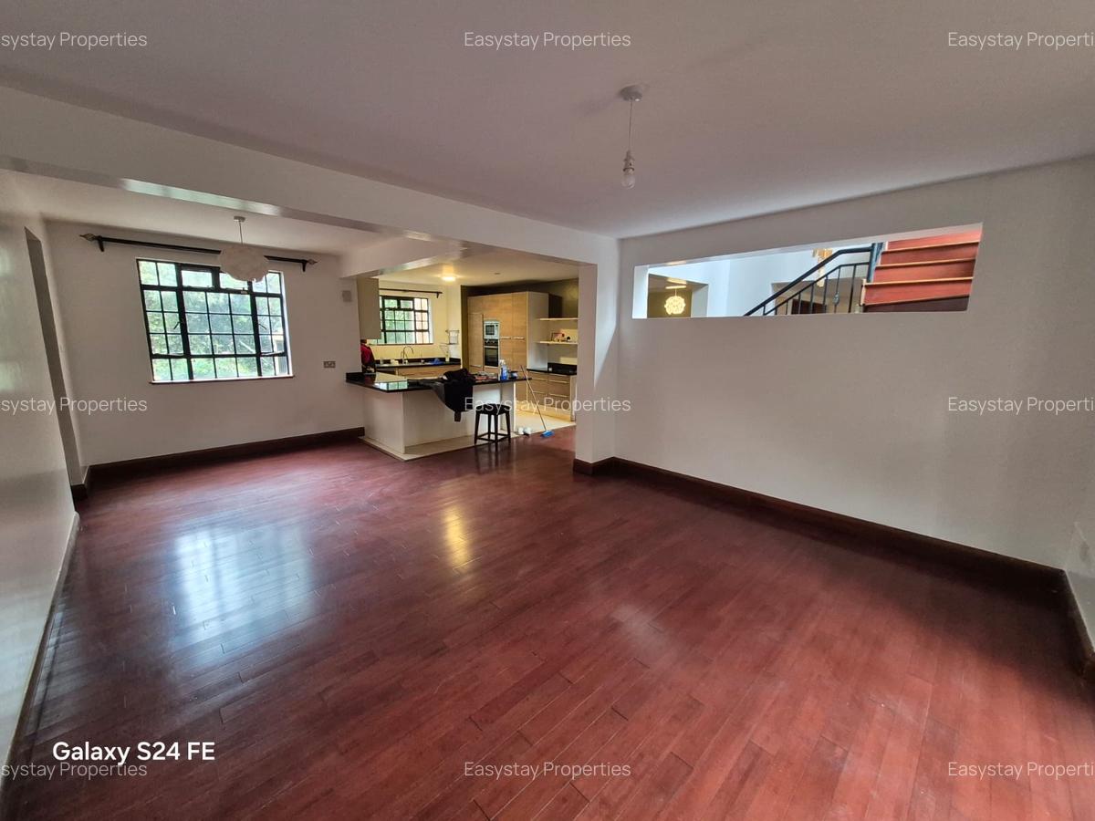 4 Bed House with En Suite in Runda - 8