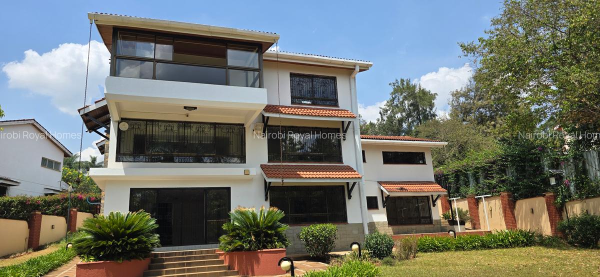 5 Bed House with En Suite at Off Un Avenue - 1