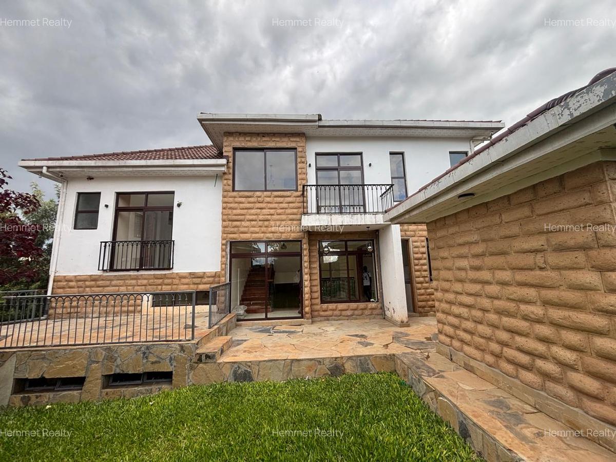 4 Bed Townhouse with En Suite in Kiambu Road - 15
