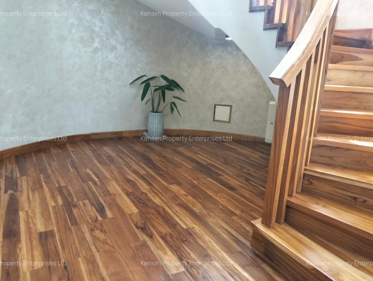 4 Bed Townhouse with En Suite in Loresho - 12