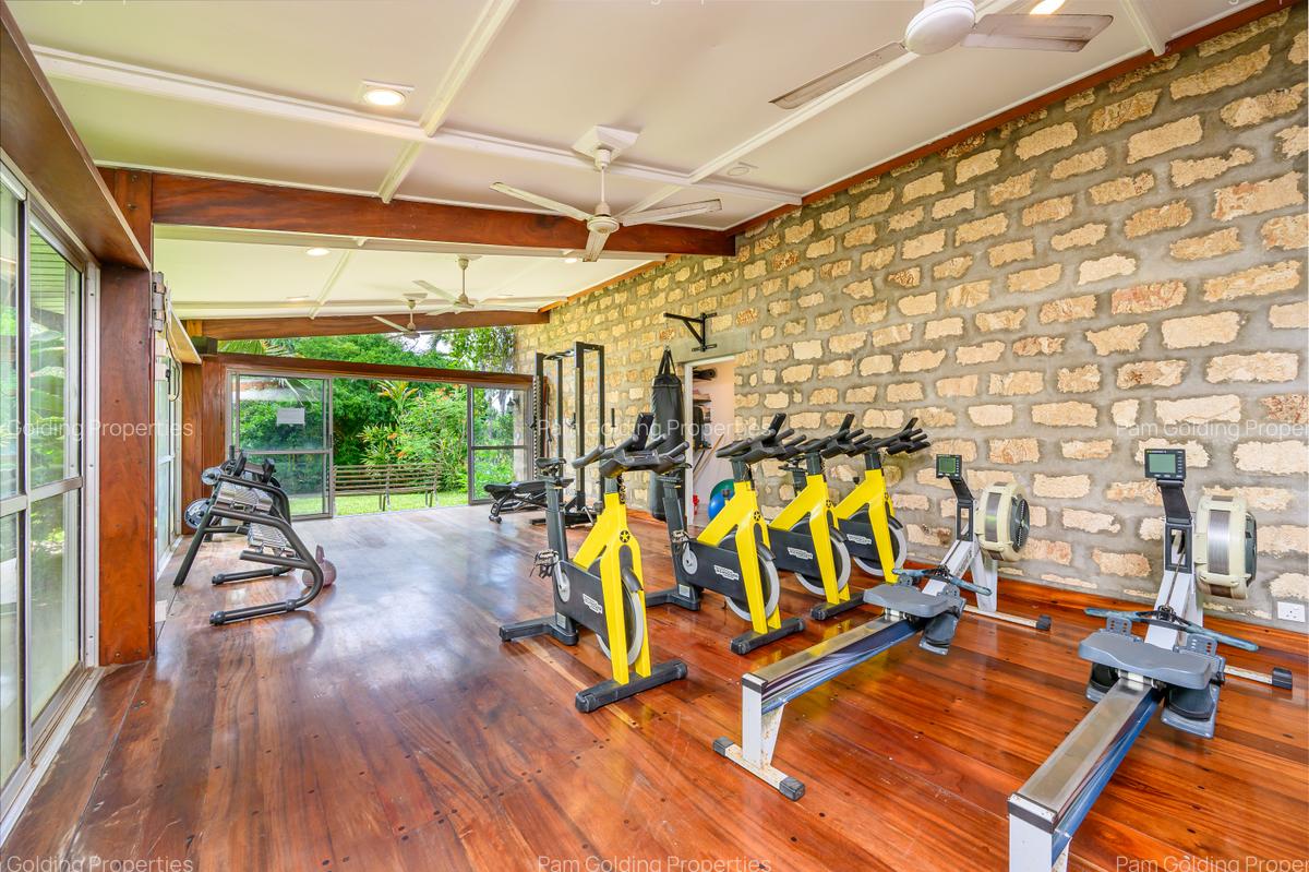 2 Bed House with En Suite at Ras Kisauni - 13