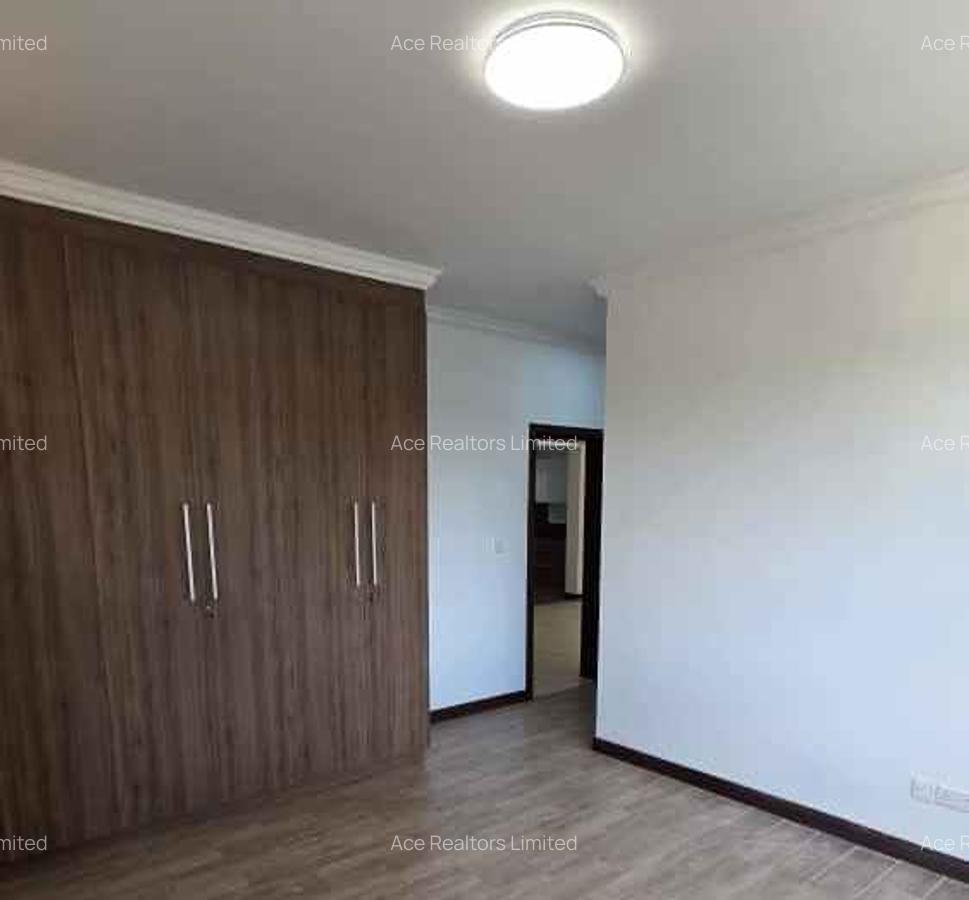 3 Bed Apartment with En Suite at City Park Avenue - 7