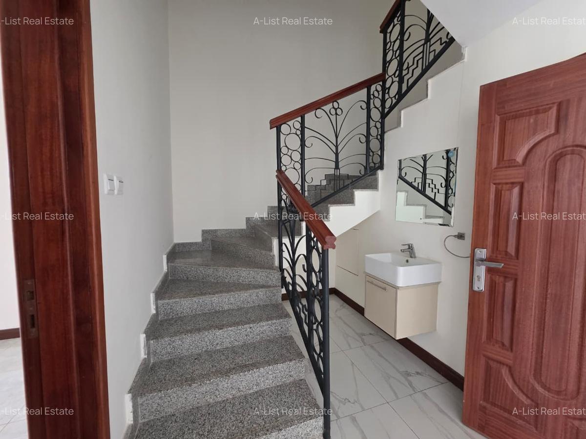 4 Bed Apartment with En Suite at Arwings Kodhek - 6