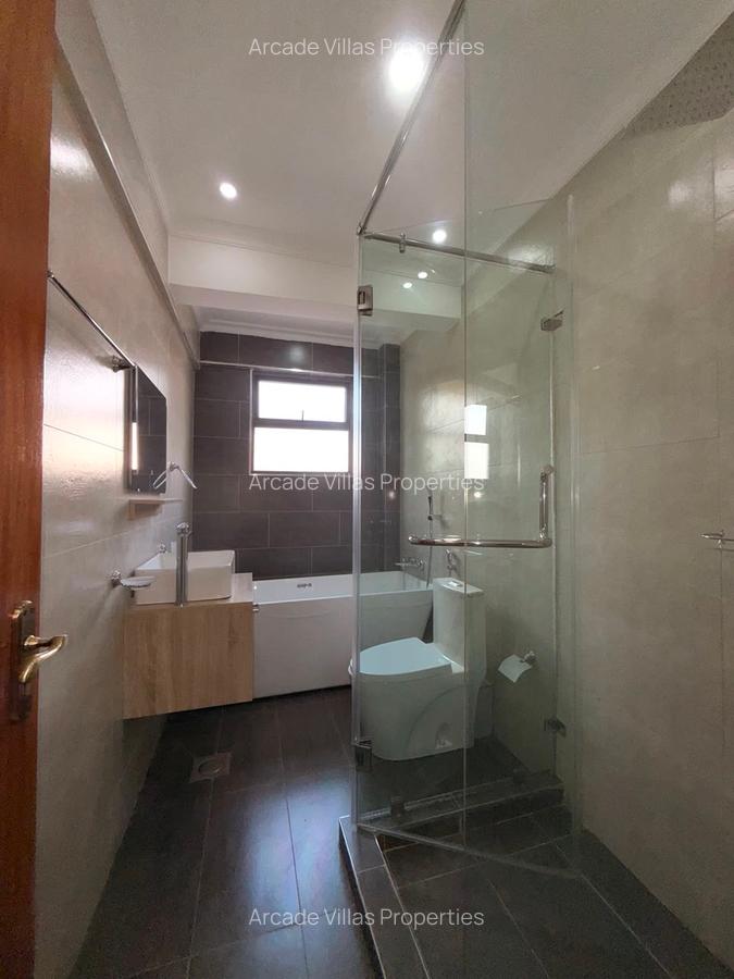3 Bed Apartment with Staff Quarters in Kilimani - 5