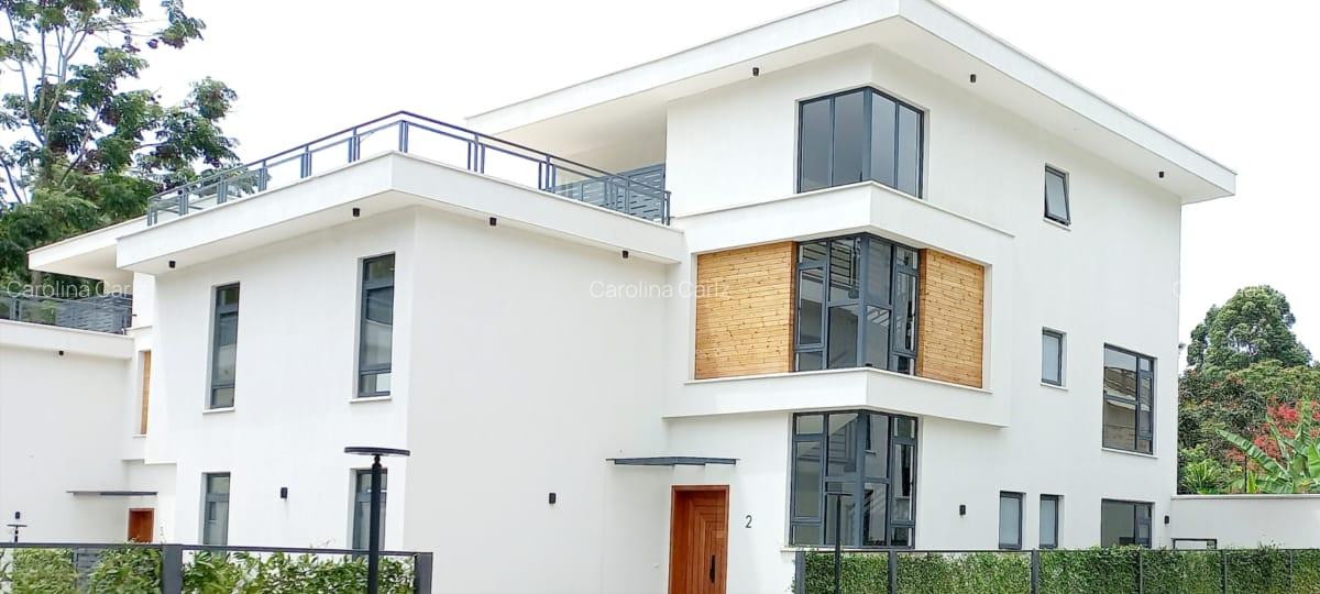 5 Bed Townhouse with En Suite in Lavington - 3