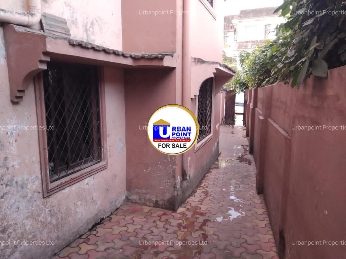 Commercial Property with Parking in Mombasa CBD - 7