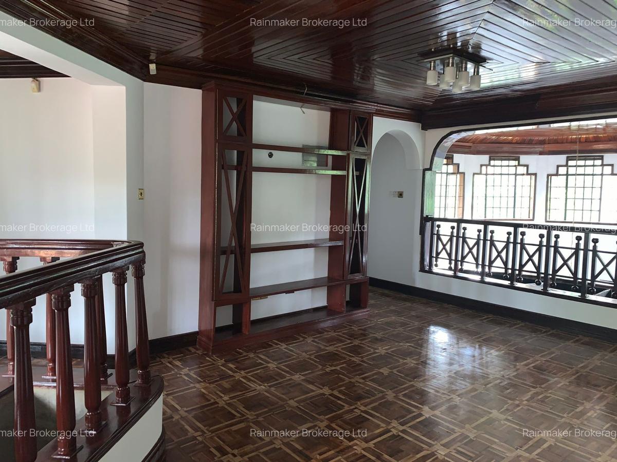 4 Bed House with En Suite in Runda - 13