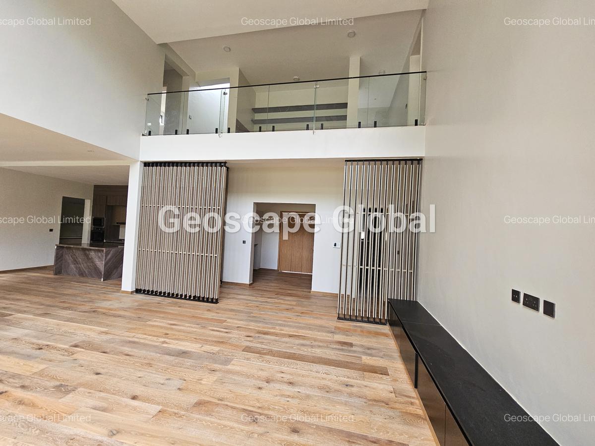 5 Bed House with En Suite in Runda - 7