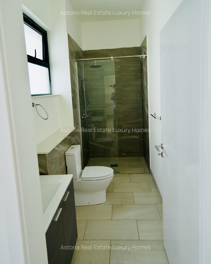 4 Bed Apartment with En Suite at 2026-382 4 Bed - 16