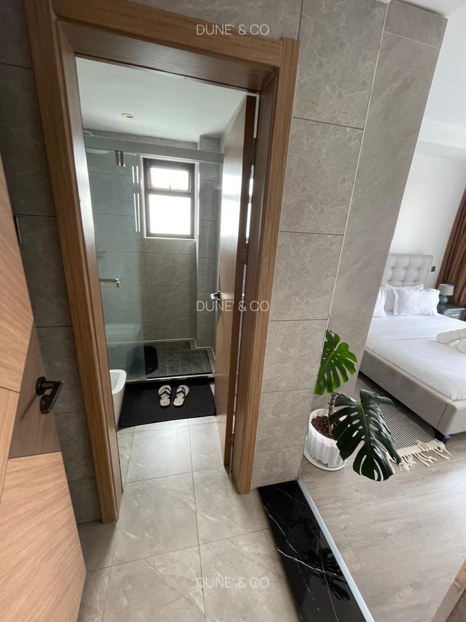 Serviced 3 Bed Apartment with En Suite in Riverside - 17