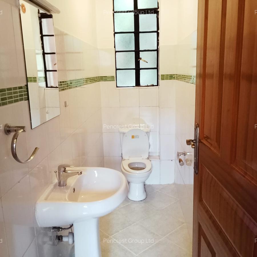 2 Bed Apartment with En Suite at Brookside - 12
