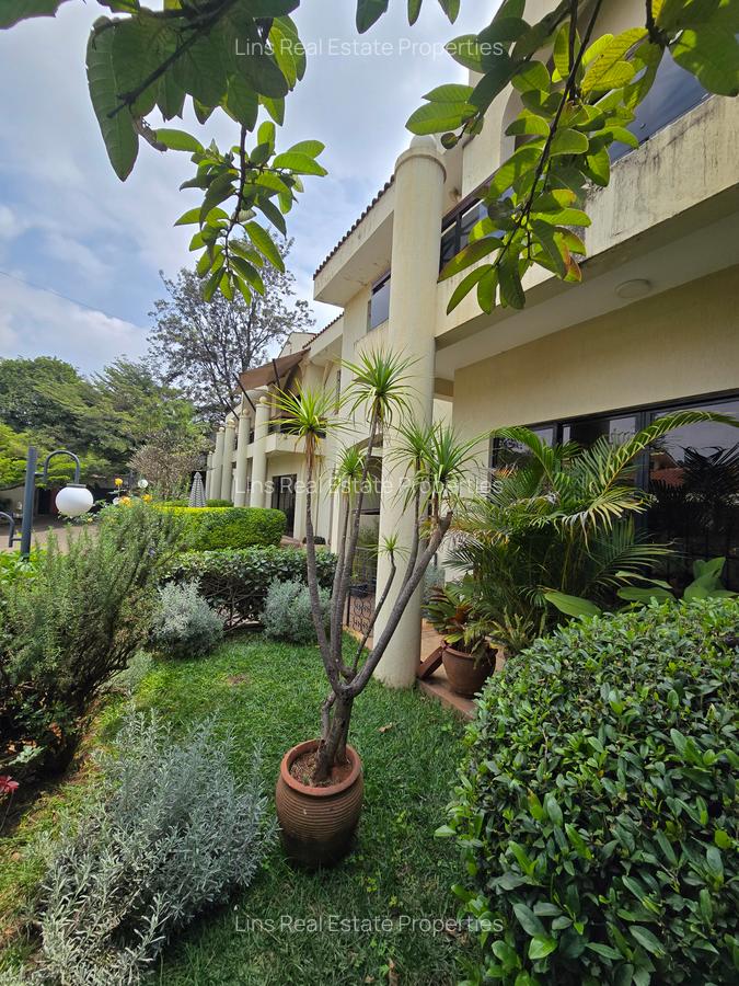 4 Bed Townhouse with En Suite in Spring Valley - 2
