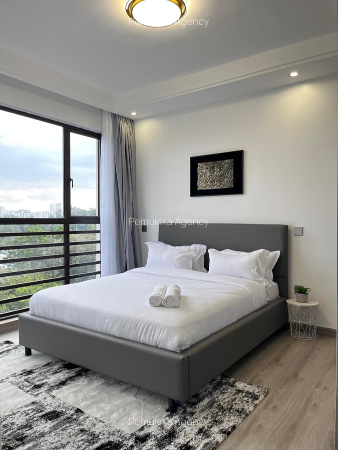 Serviced 3 Bed Apartment with En Suite in Riverside - 12