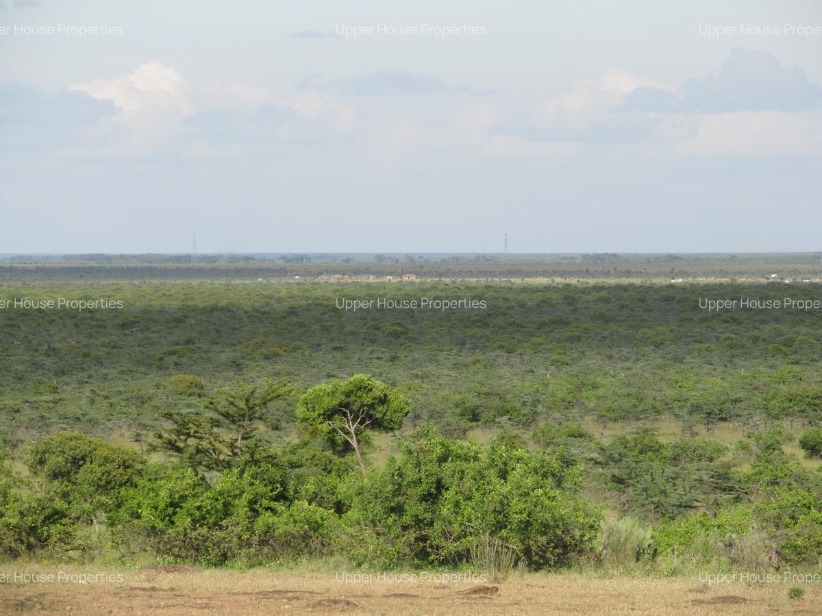 563 ac Land at Mutara - 1