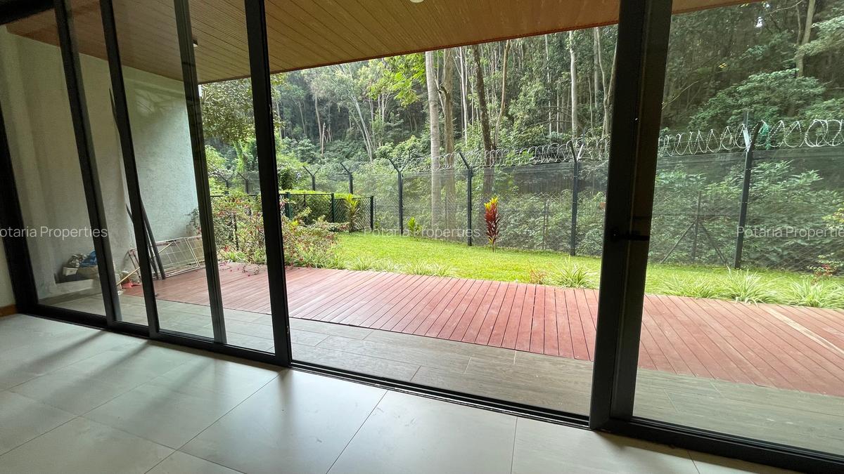 4 Bed Apartment with En Suite in Spring Valley - 6