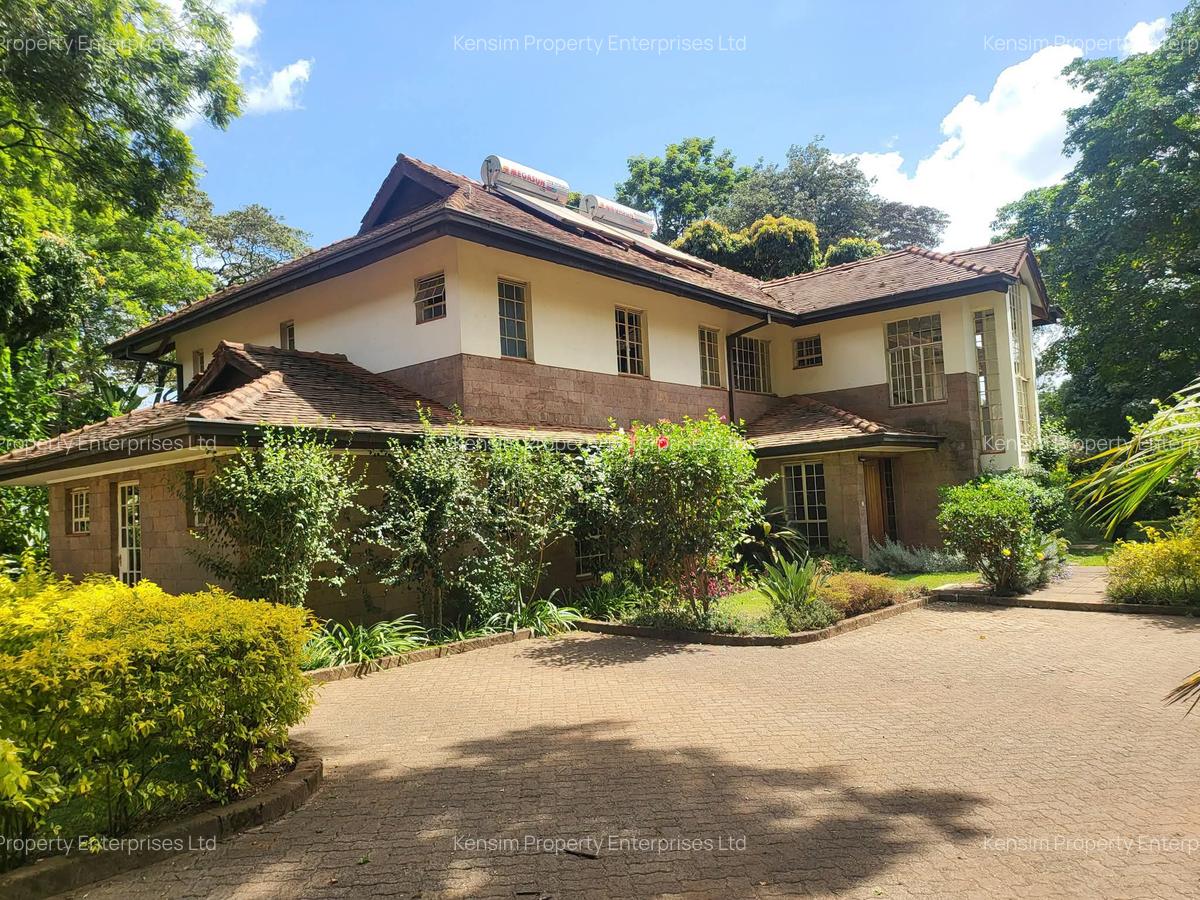 5 Bed Townhouse with En Suite in Rosslyn - 1