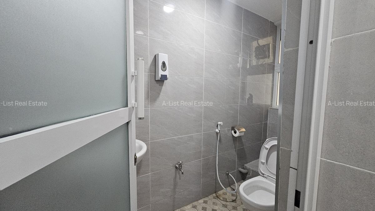 2,021 ft² Commercial Property with Service Charge Included at Upperhill Area - 9
