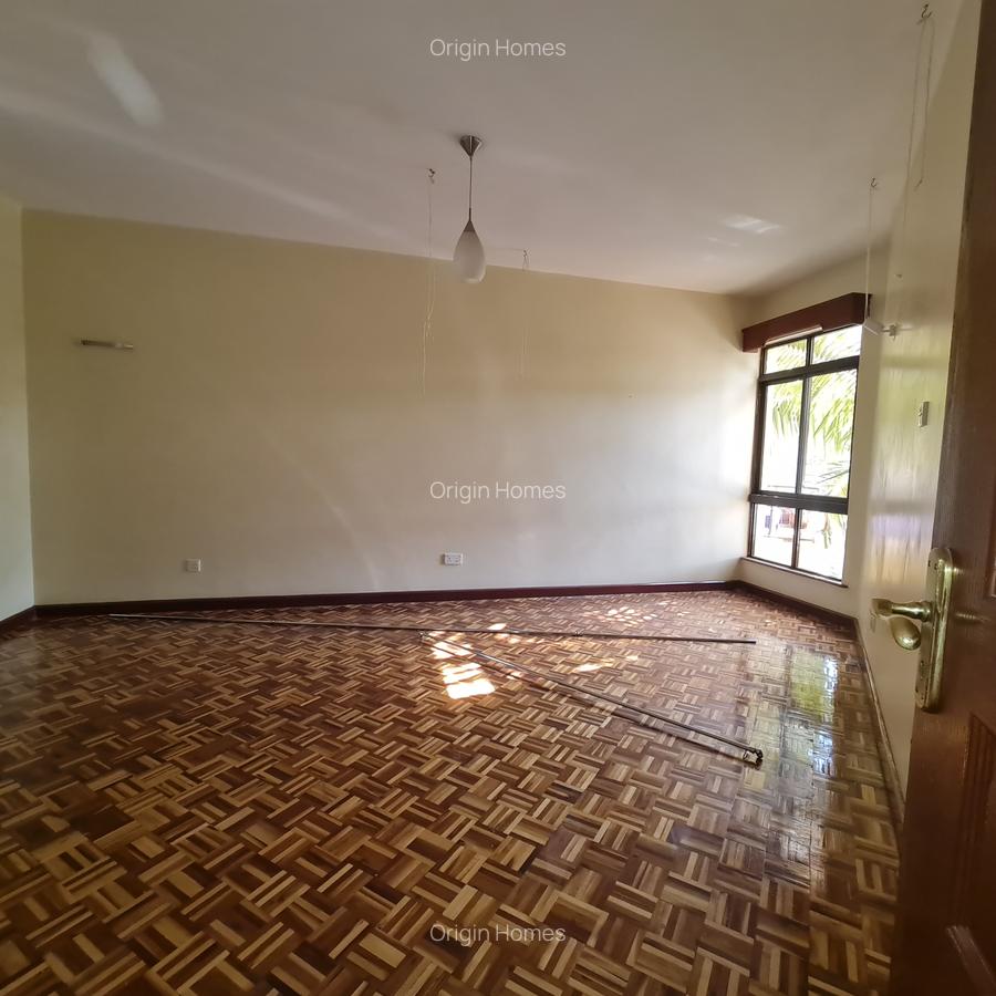 3 Bed Apartment with En Suite at Westlands - 10
