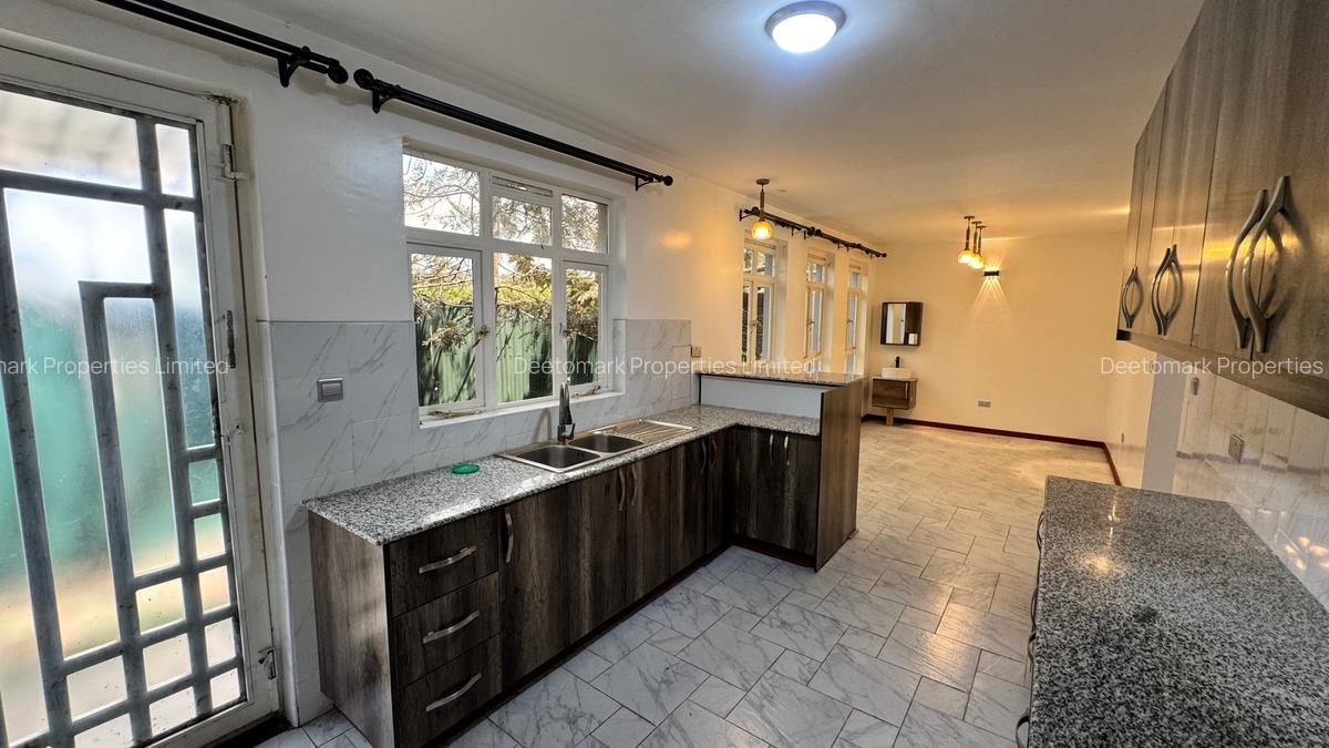 3 Bed Villa with En Suite at Bogani - 12