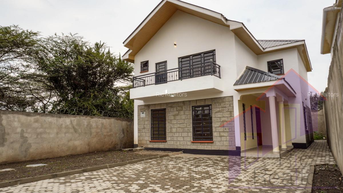 4 Bed Townhouse with En Suite at Merisho Road - 1