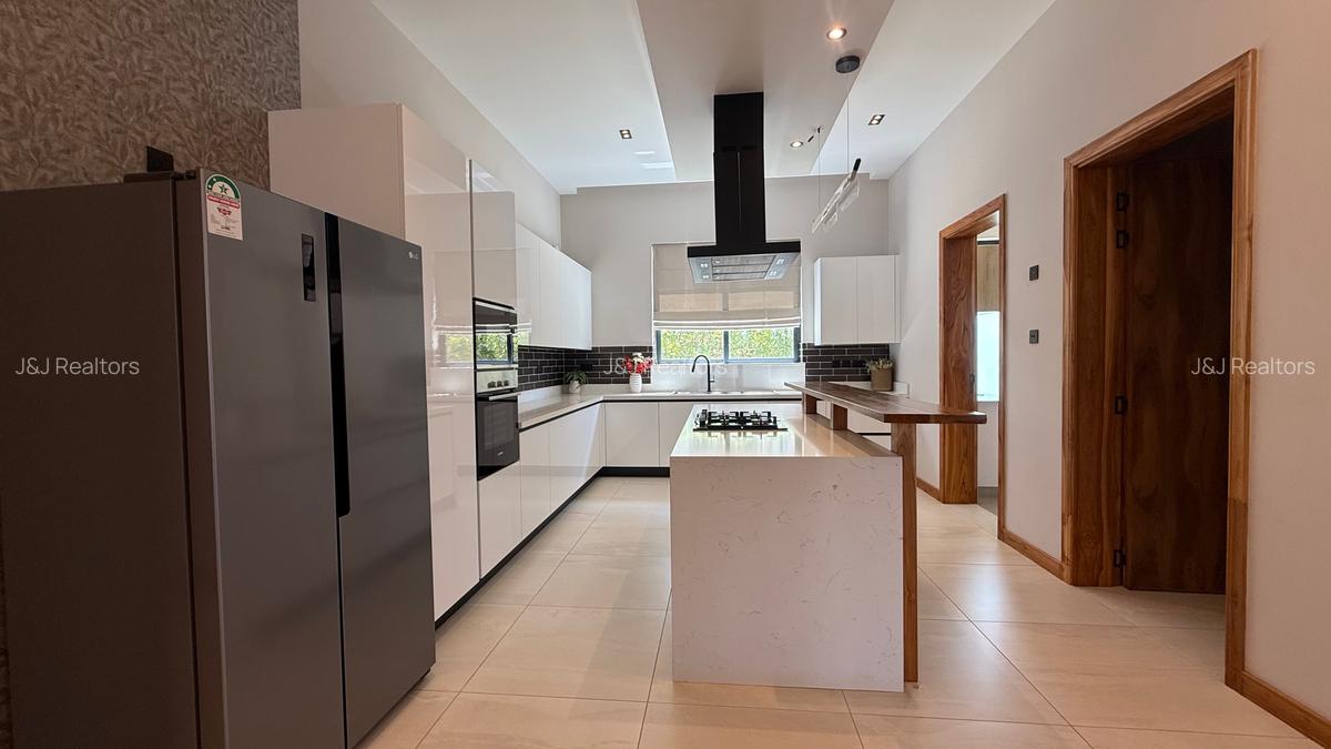 4 Bed Villa with En Suite in Loresho - 12