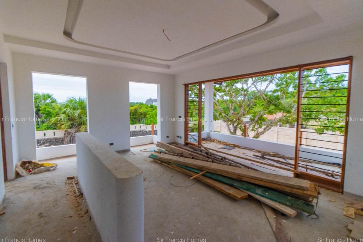 3 Bed Villa with En Suite in Diani - 8