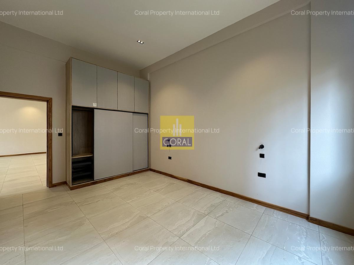 4 Bed Apartment in Loresho - 7
