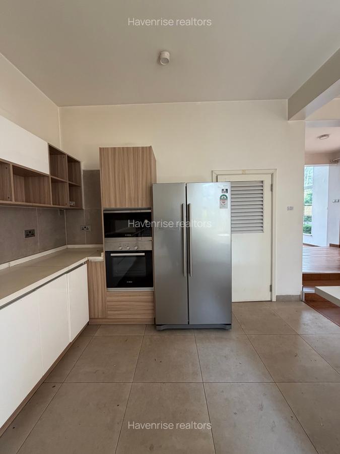 4 Bed Townhouse at Lavington - 8