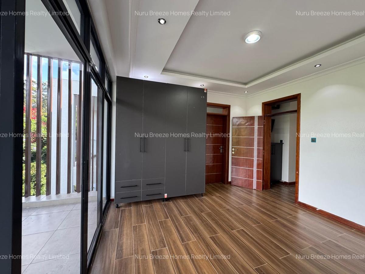 4 Bed Townhouse with En Suite in Karen - 9