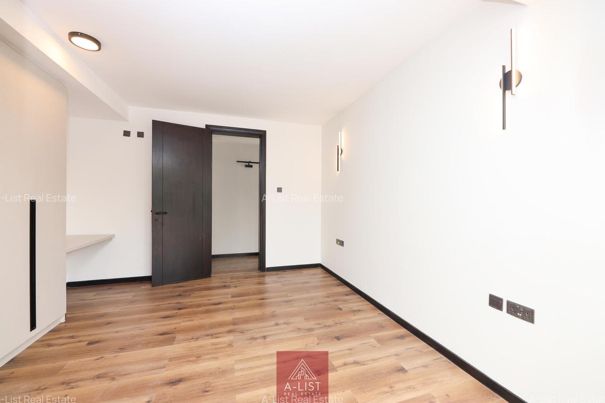 3 Bed Apartment with En Suite at Peponi Road - 14