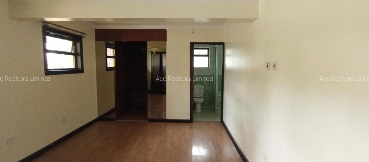 3 Bed Townhouse with En Suite at Grevellia Grove - 7