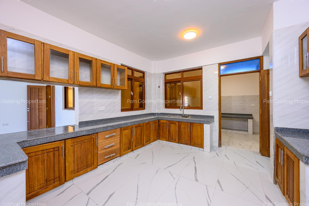 3 Bed Apartment with En Suite at Pwani Road - 2